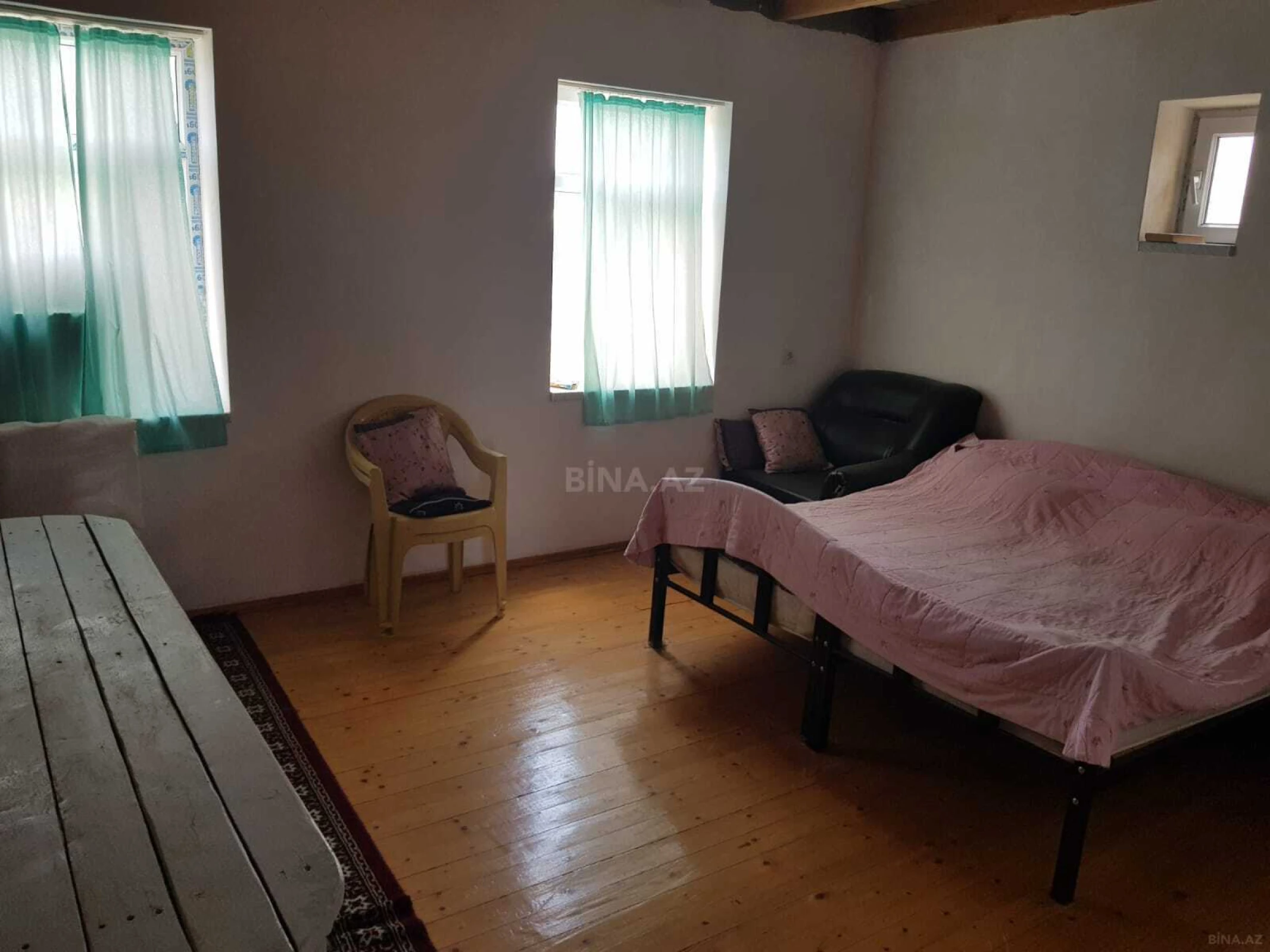 Satılır 6 otaqlı həyət evi 270 m²