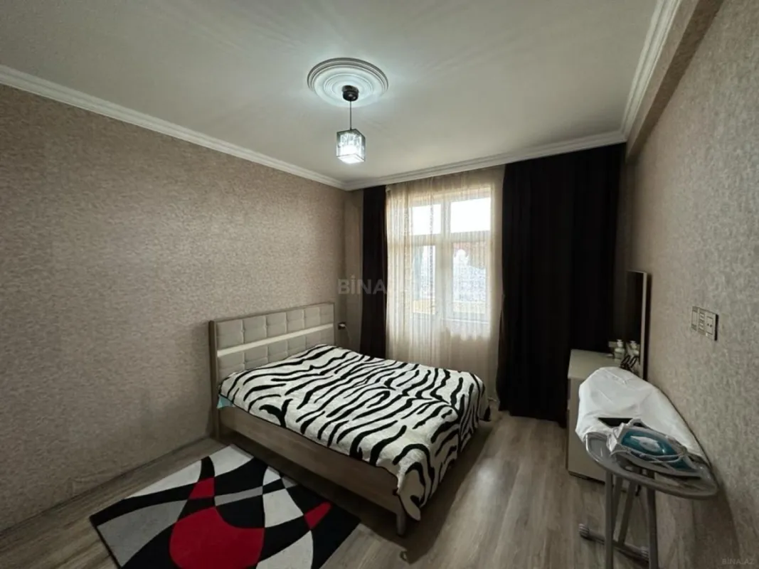 Kirayə verilir 2 otaqlı mənzil 70 m²