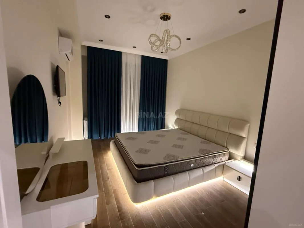 Kirayə verilir 2 otaqlı mənzil 86 m²