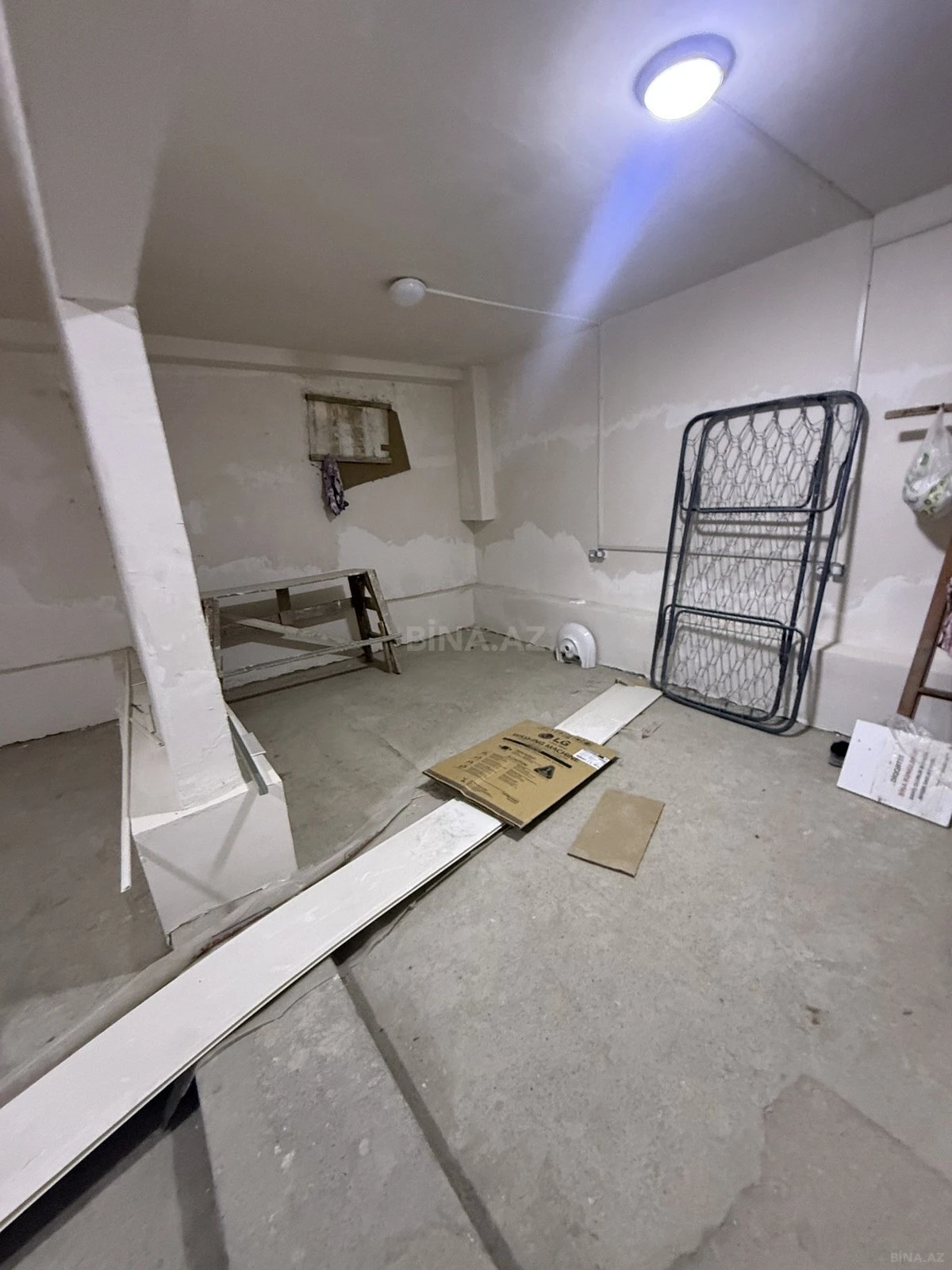 Satılır 3 otaqlı mənzil 82 m²