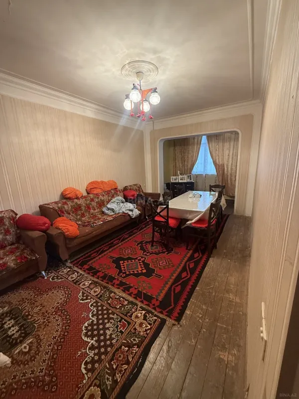 Satılır 3 otaqlı mənzil 82 m²