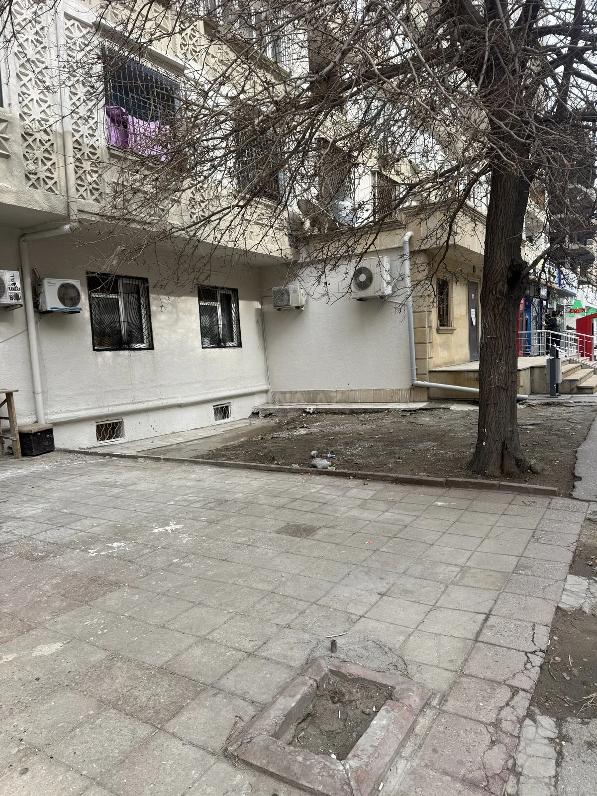 Satılır 3 otaqlı mənzil 82 m²