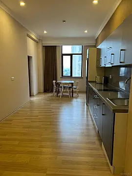 Kirayə verilir 2 otaqlı mənzil 125 m²