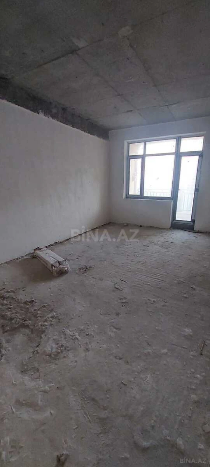 Satılır 10 otaqlı mənzil 525 m²