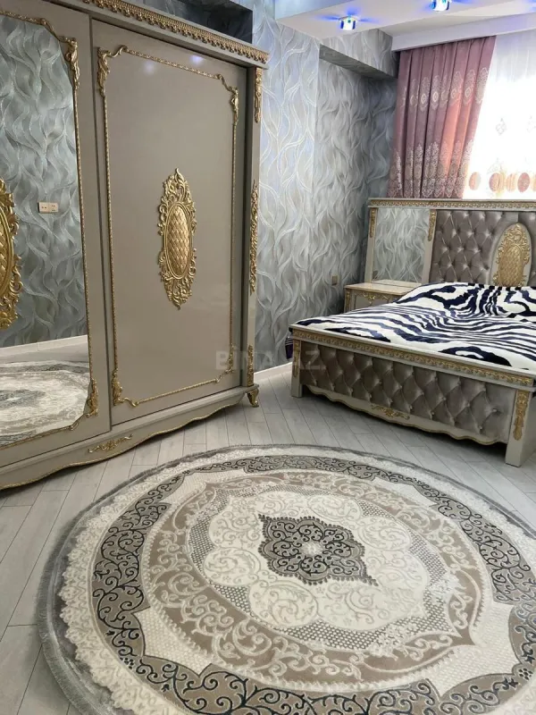 Kirayə verilir 2 otaqlı mənzil 85 m²