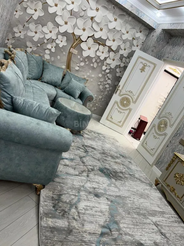 Kirayə verilir 2 otaqlı mənzil 85 m²