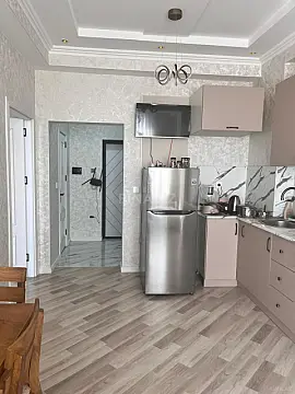 Kirayə verilir 2 otaqlı mənzil 70 m²