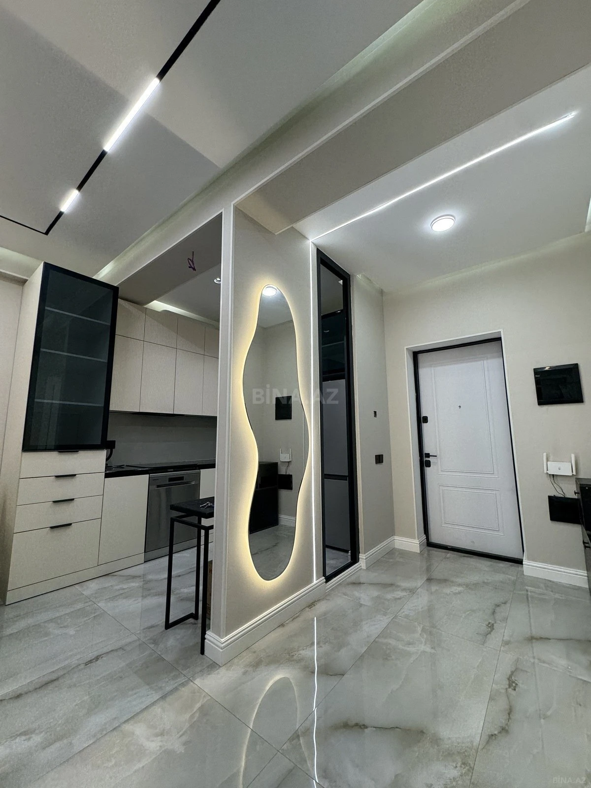 Kirayə verilir 2 otaqlı mənzil 62 m²