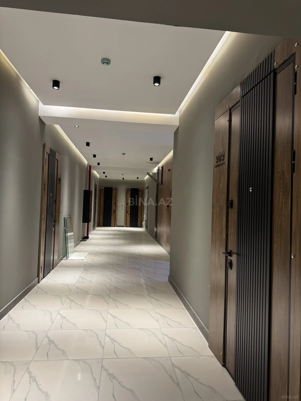 Kirayə verilir 2 otaqlı mənzil 62 m²