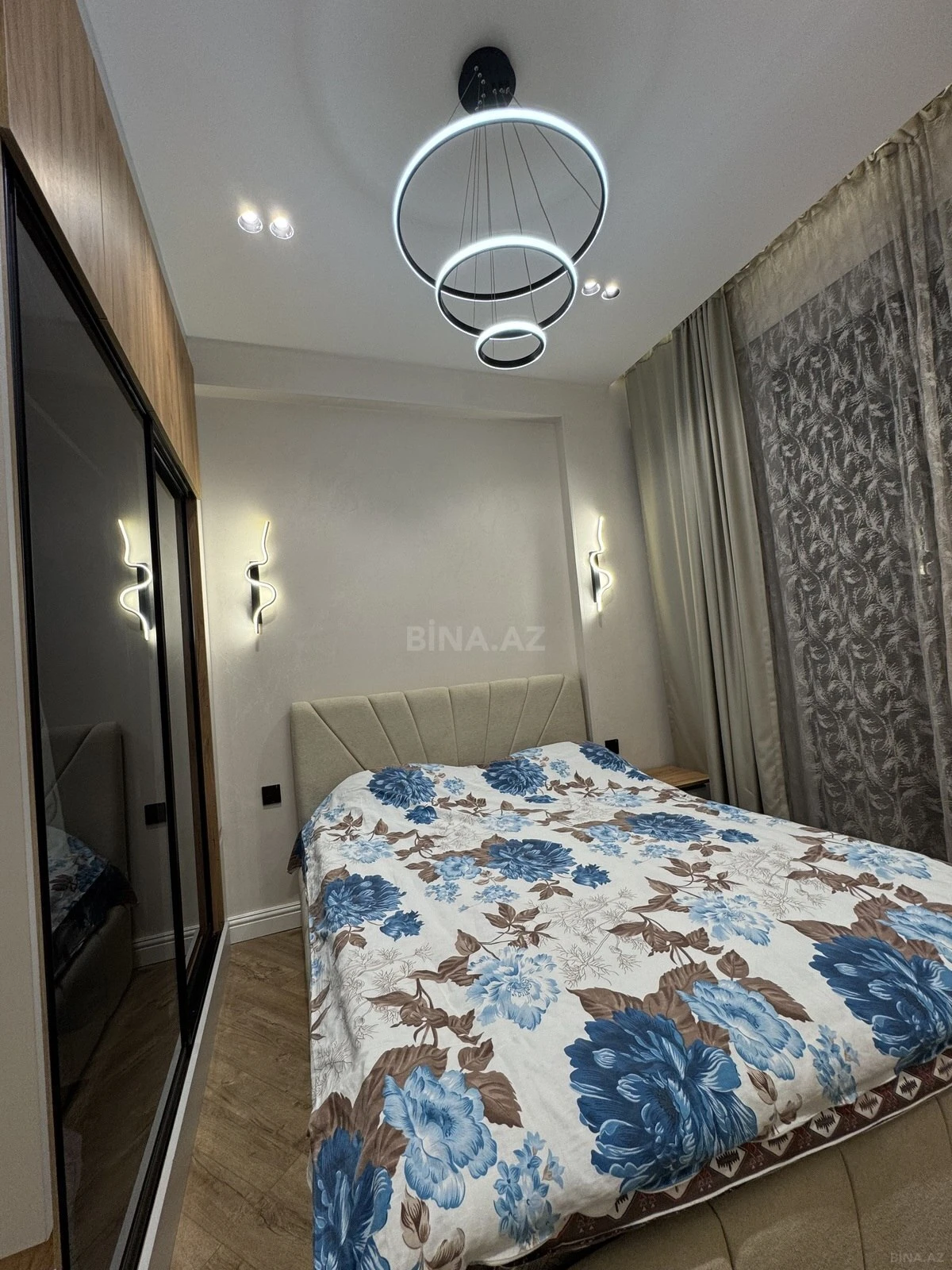 Kirayə verilir 2 otaqlı mənzil 62 m²