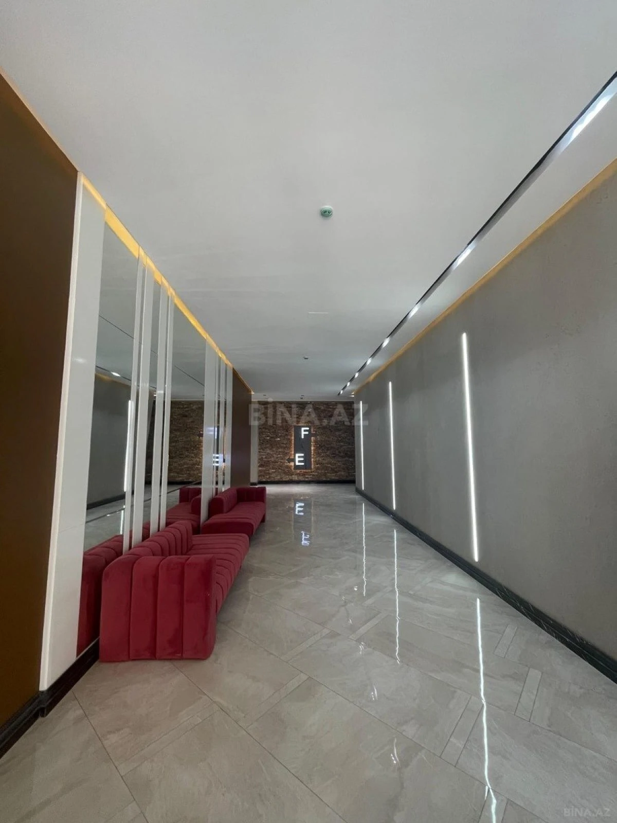 Kirayə verilir 2 otaqlı mənzil 62 m²