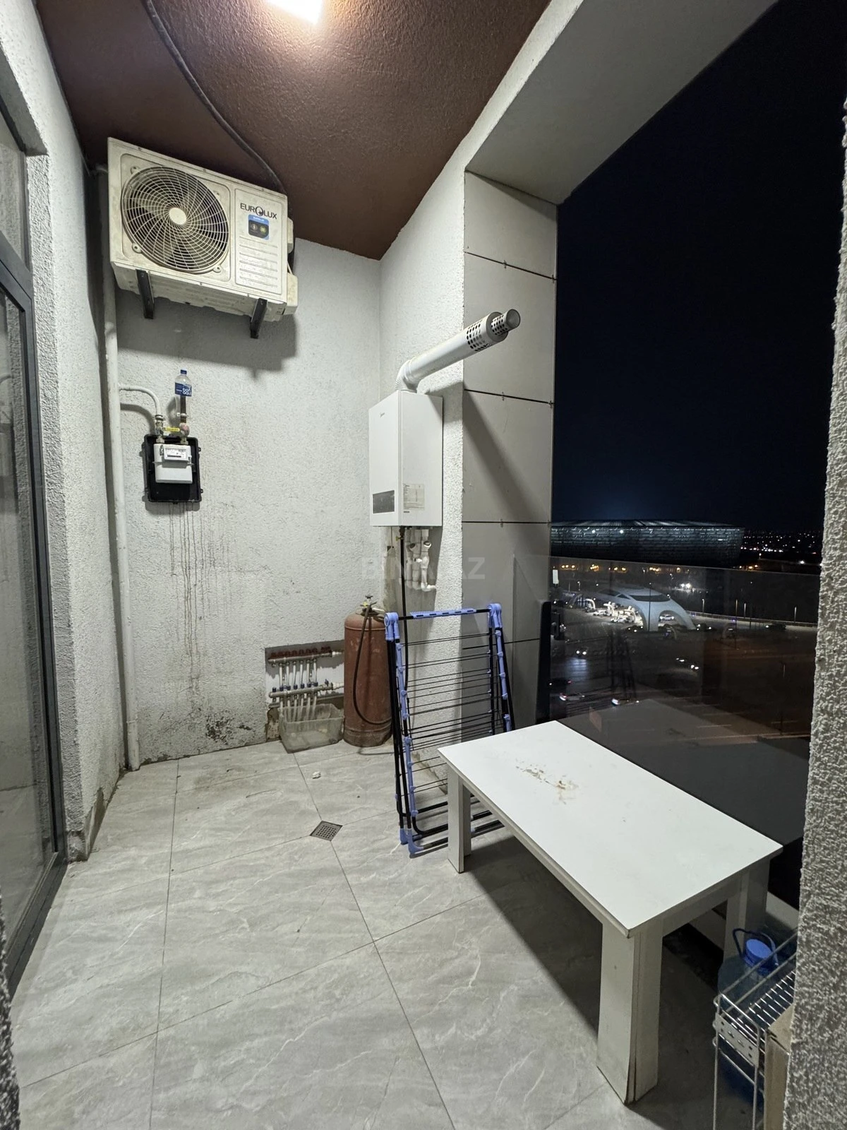Kirayə verilir 2 otaqlı mənzil 62 m²