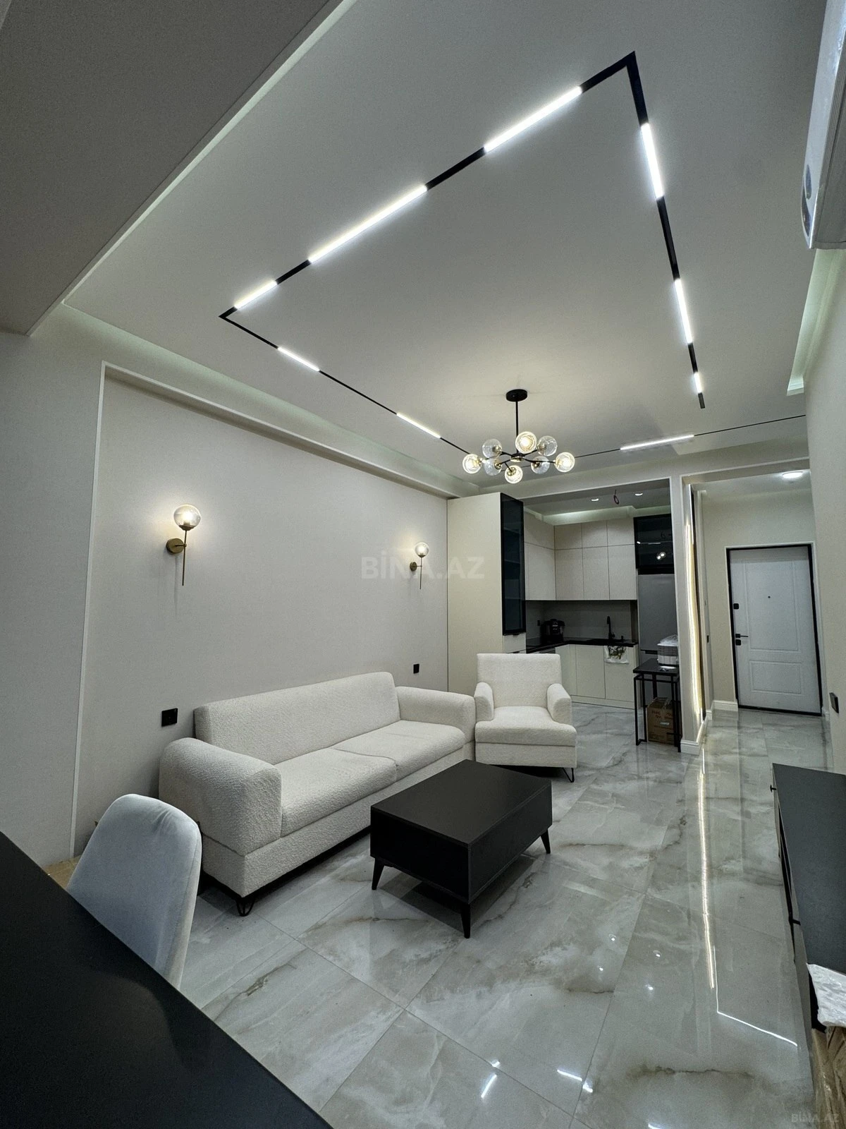 Kirayə verilir 2 otaqlı mənzil 62 m²