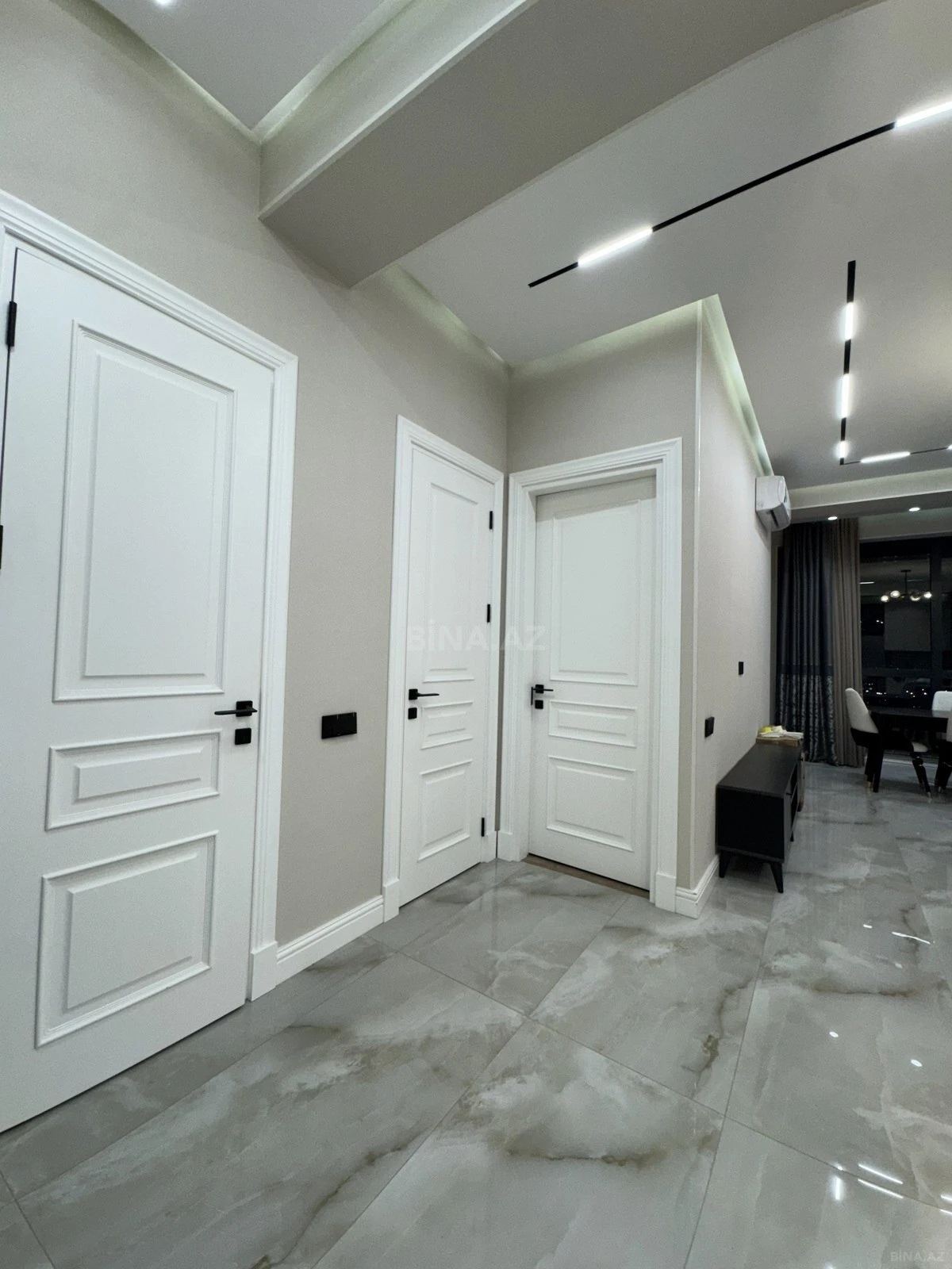 Kirayə verilir 2 otaqlı mənzil 62 m²