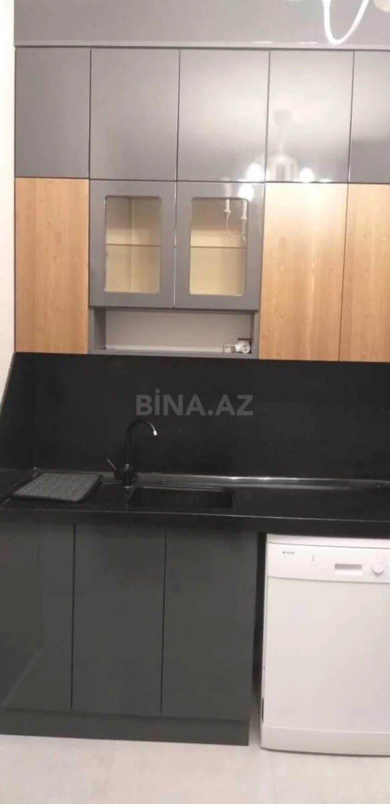 Kirayə verilir 3 otaqlı mənzil 105 m²