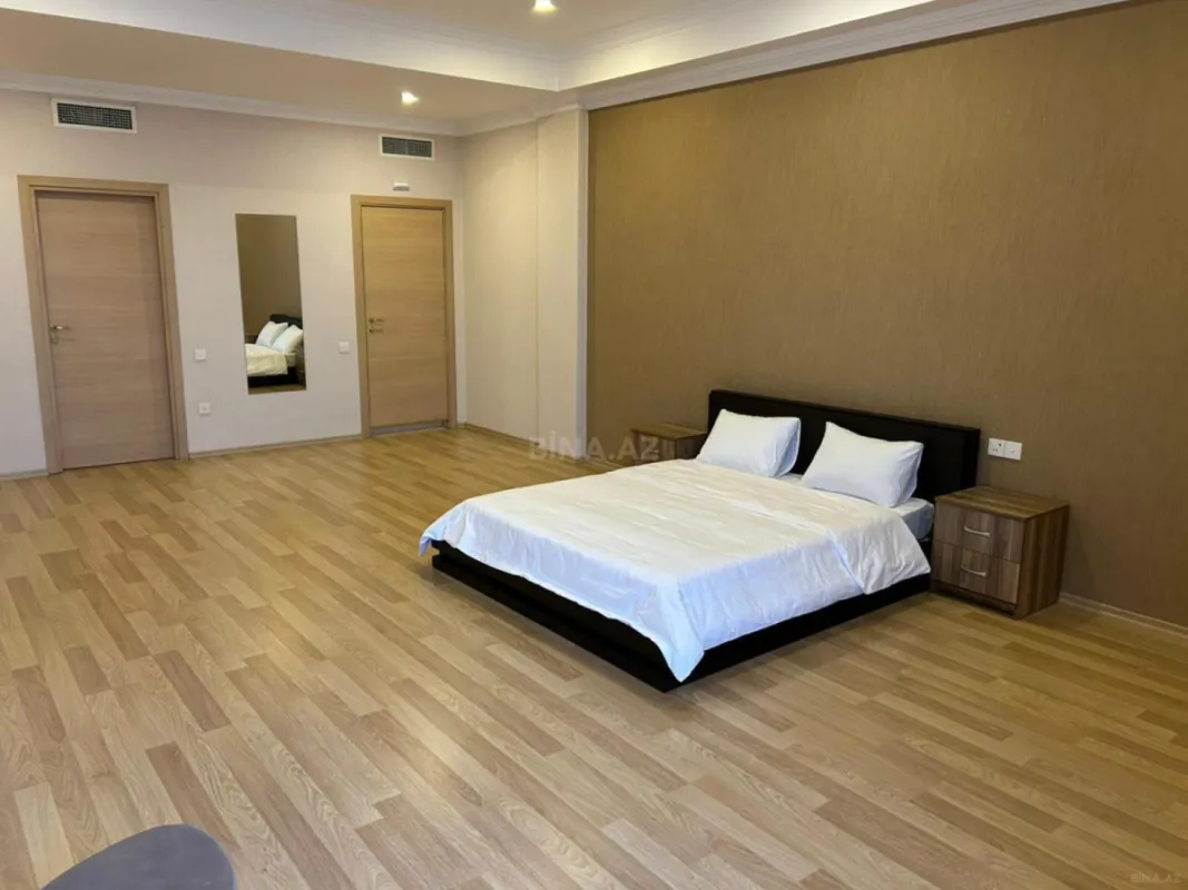 Kirayə verilir 3 otaqlı mənzil 157 m²