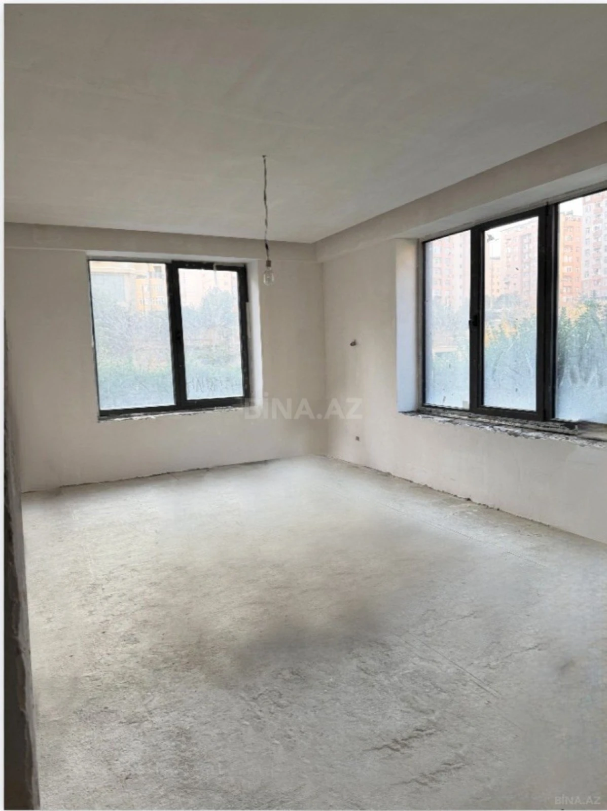 Satılır 2 otaqlı mənzil 146 m²