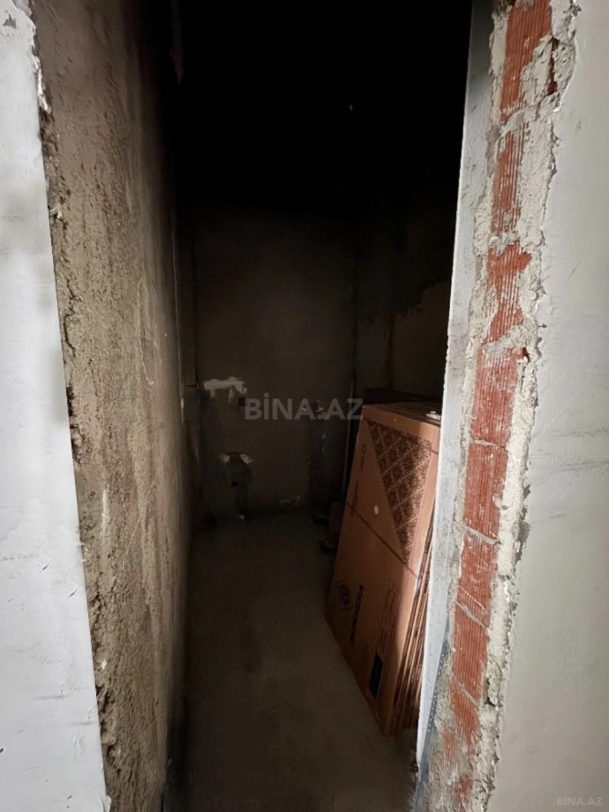 Satılır 2 otaqlı mənzil 146 m²