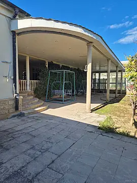 Satılır 7 otaqlı həyət evi 2800 m²