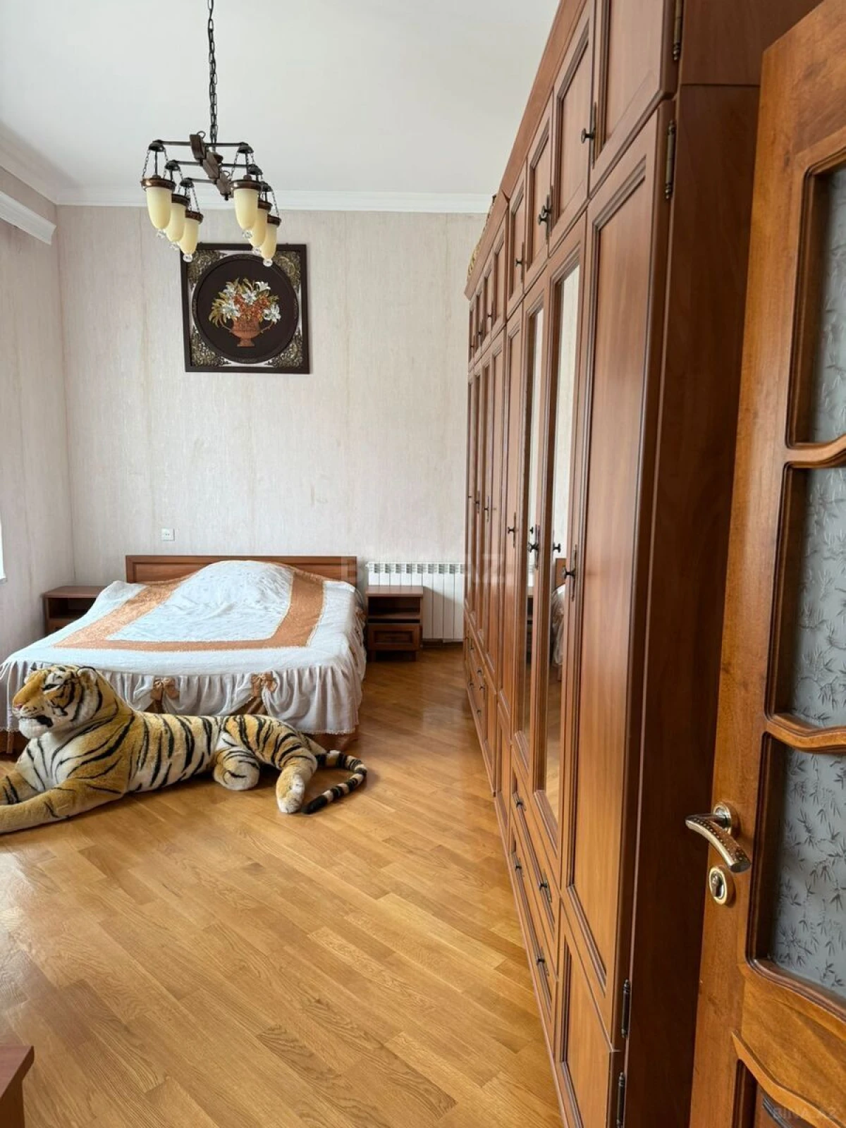 Satılır 7 otaqlı həyət evi 2800 m²