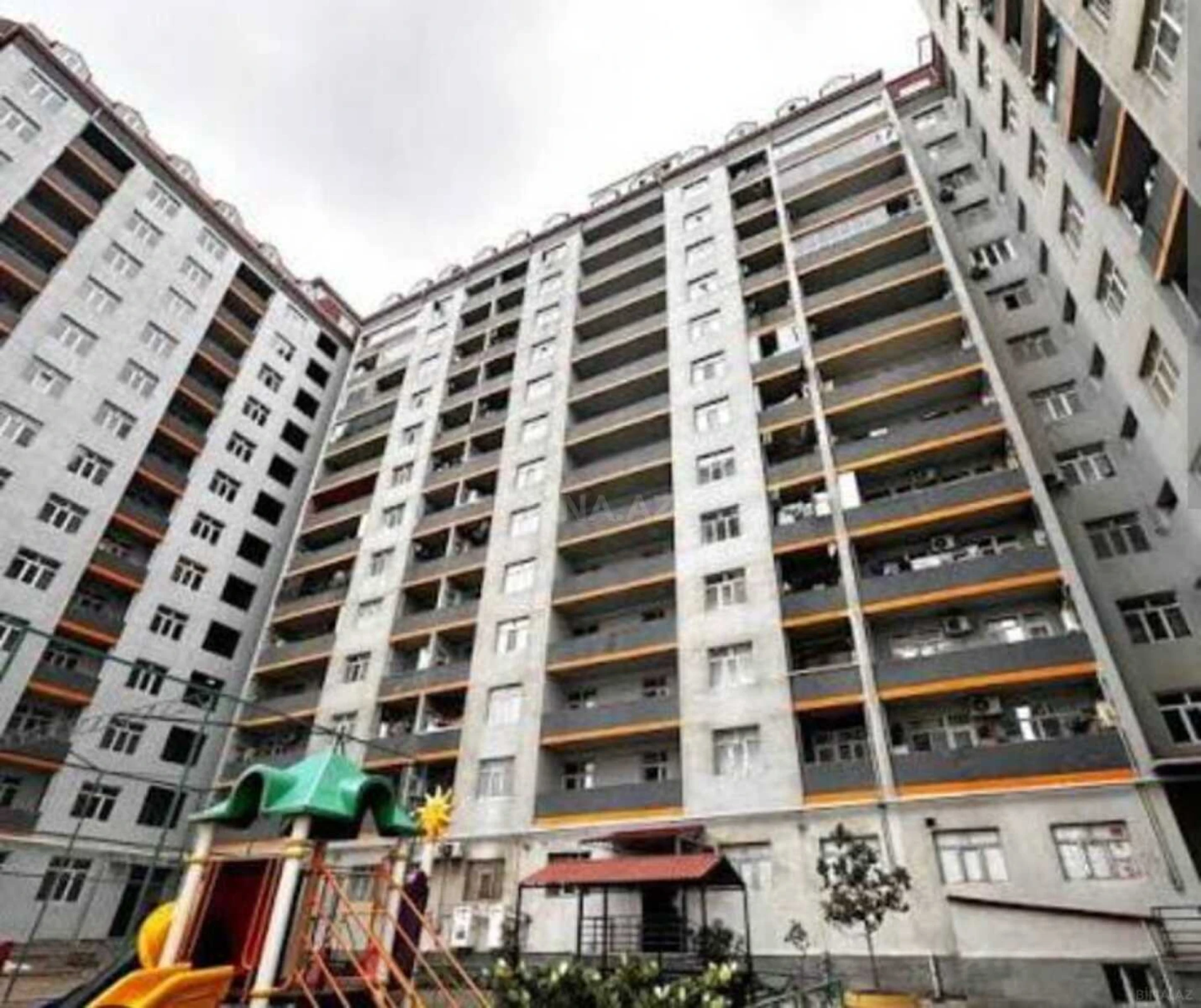 Satılır 2 otaqlı mənzil 52 m²