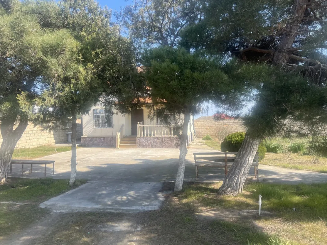 Satılır 4 otaqlı həyət evi 150 m²