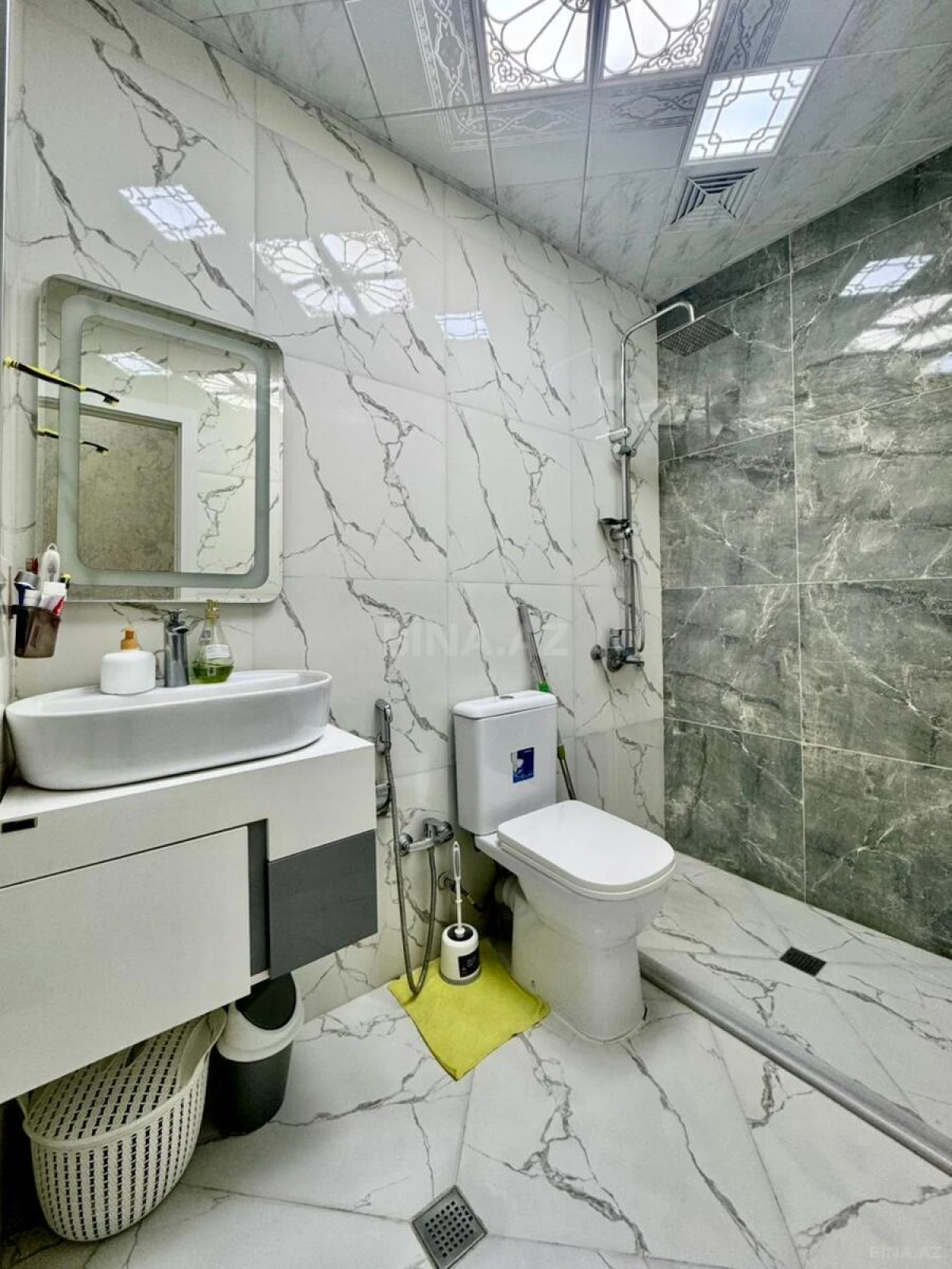 Satılır 2 otaqlı mənzil 60 m²