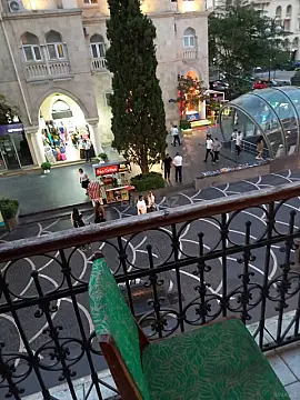 Satılır 4 otaqlı mənzil 102 m²