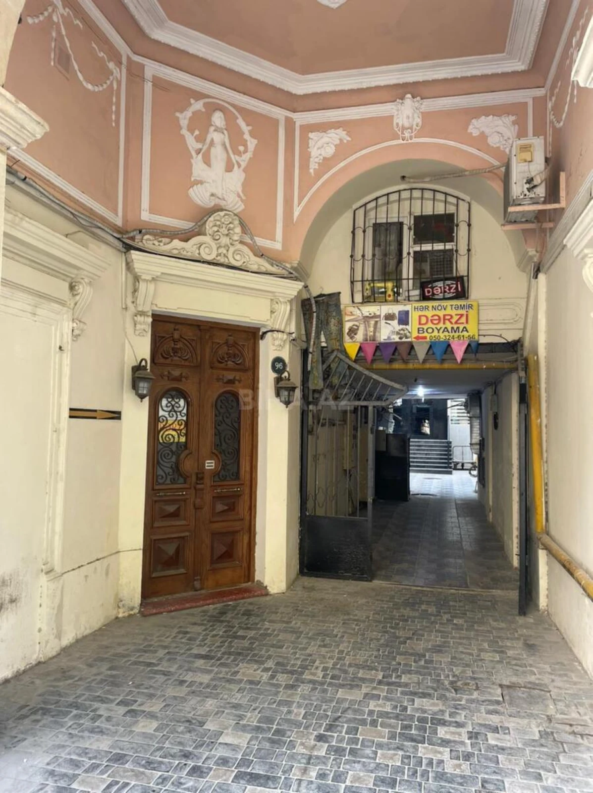 Satılır 4 otaqlı mənzil 102 m²