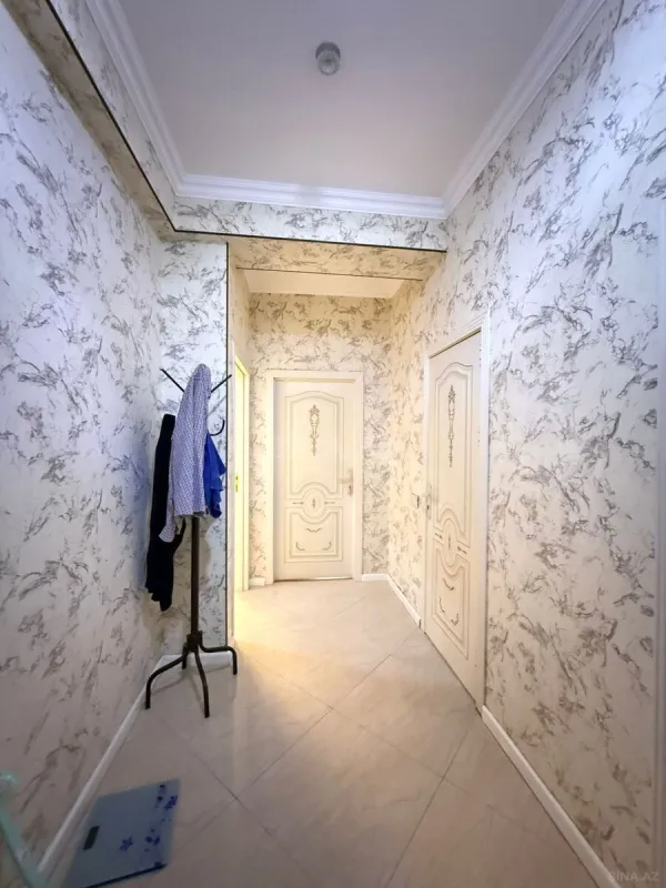 Satılır 2 otaqlı mənzil 57 m²