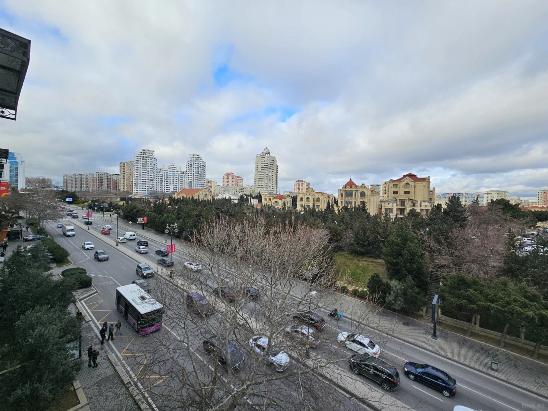 Satılır 2 otaqlı mənzil 55 m²