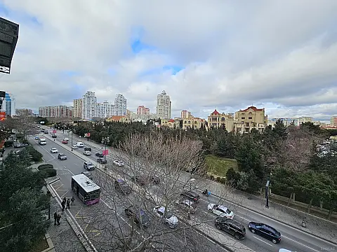 Satılır 2 otaqlı mənzil 55 m²