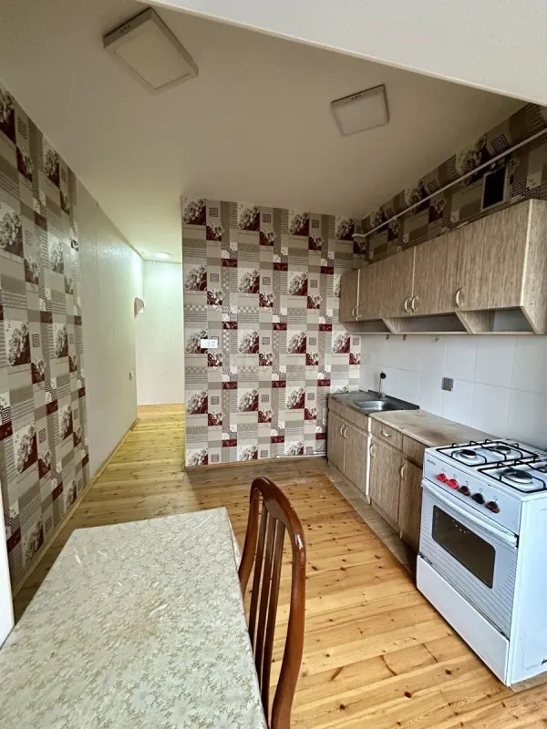 Satılır 2 otaqlı mənzil 45 m²