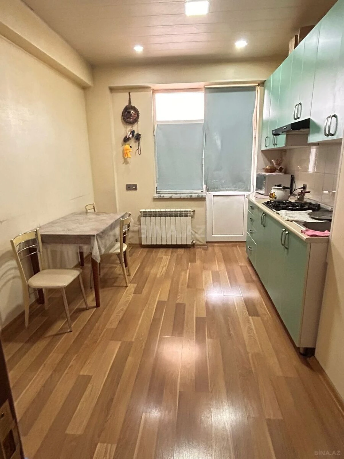 Satılır 2 otaqlı mənzil 78 m²