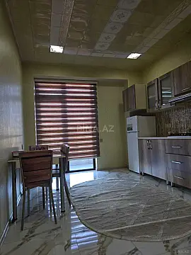 Kirayə verilir 2 otaqlı mənzil 100 m²