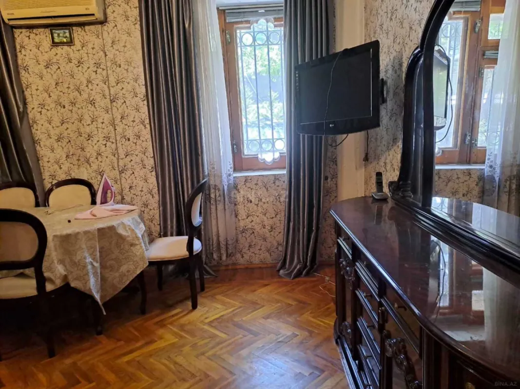 Kirayə verilir 3 otaqlı mənzil 120 m²