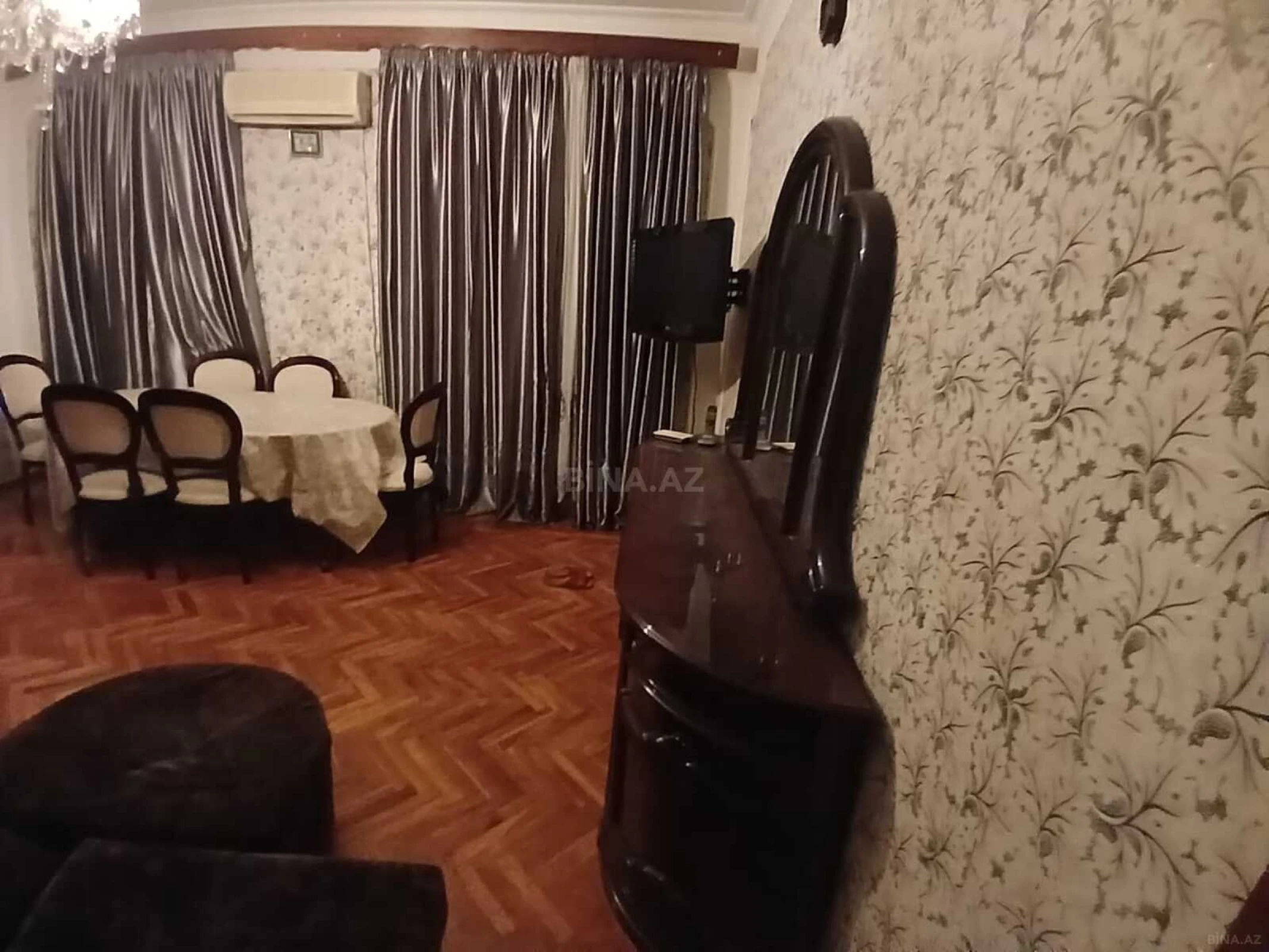 Kirayə verilir 3 otaqlı mənzil 120 m²