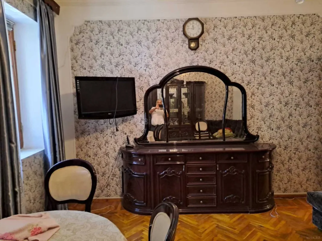 Kirayə verilir 3 otaqlı mənzil 120 m²