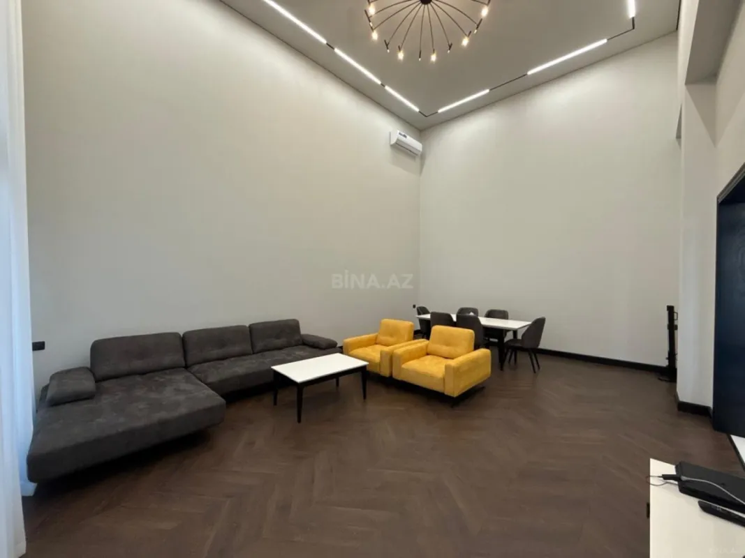 Kirayə verilir 5 otaqlı həyət evi 240 m²