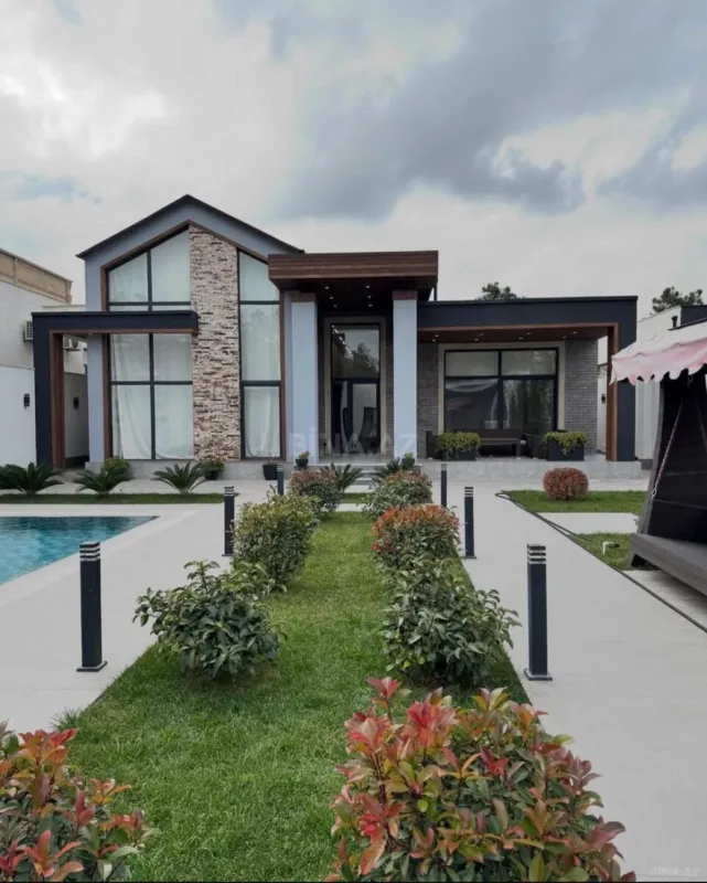Kirayə verilir 5 otaqlı həyət evi 240 m²