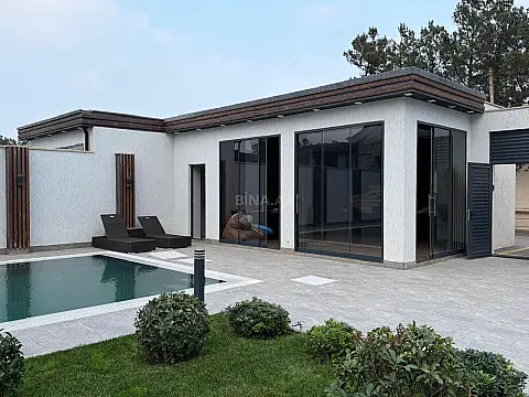 Kirayə verilir 5 otaqlı həyət evi 240 m²