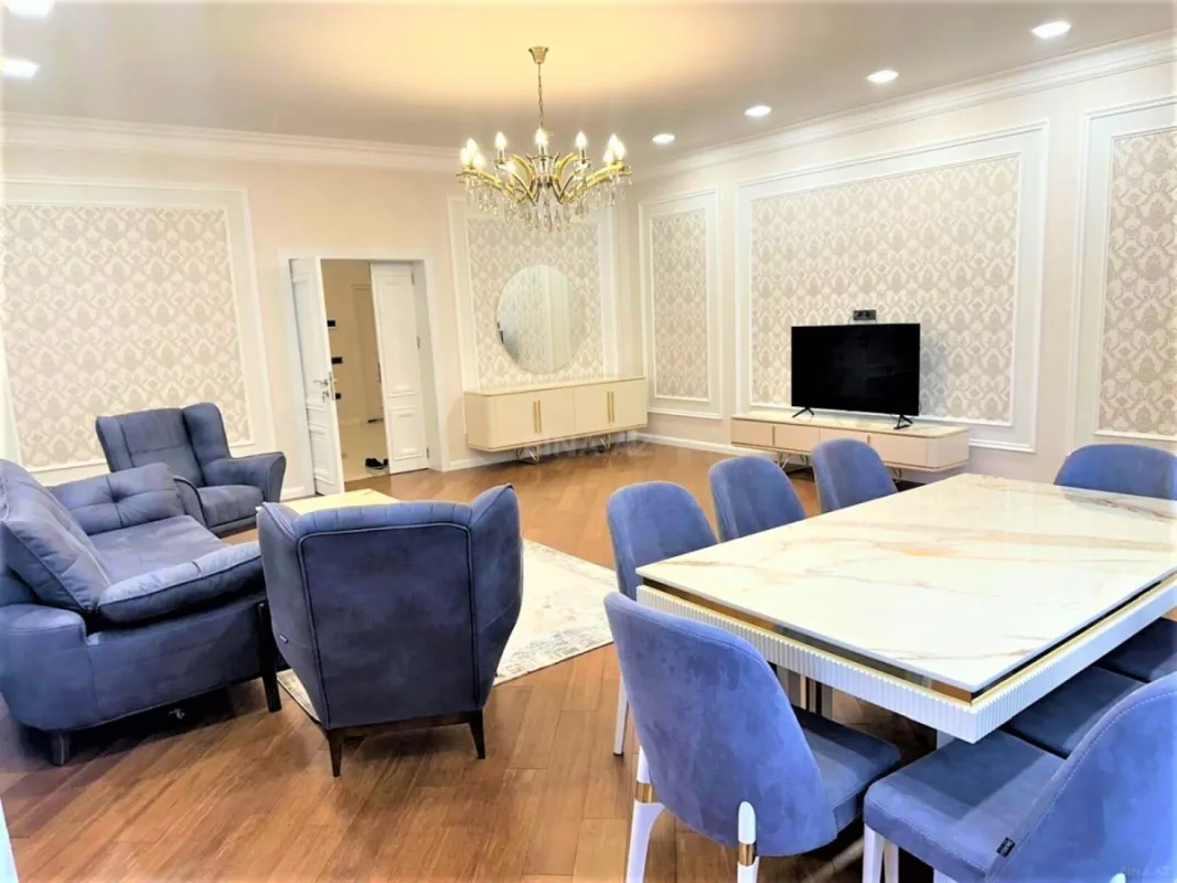 Kirayə verilir 3 otaqlı mənzil 180 m²