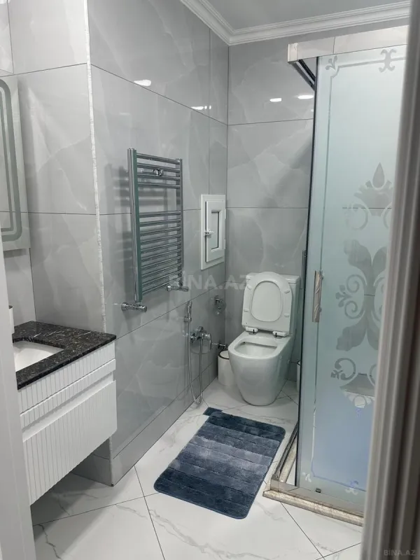 Kirayə verilir 3 otaqlı mənzil 180 m²