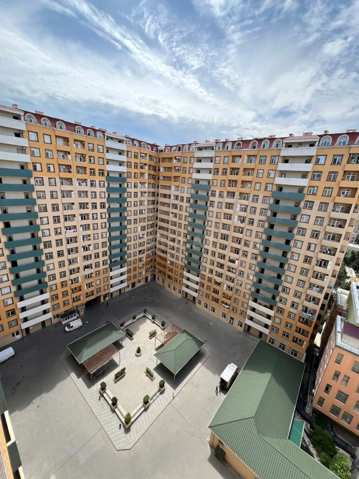 Kirayə verilir 3 otaqlı mənzil 90 m²