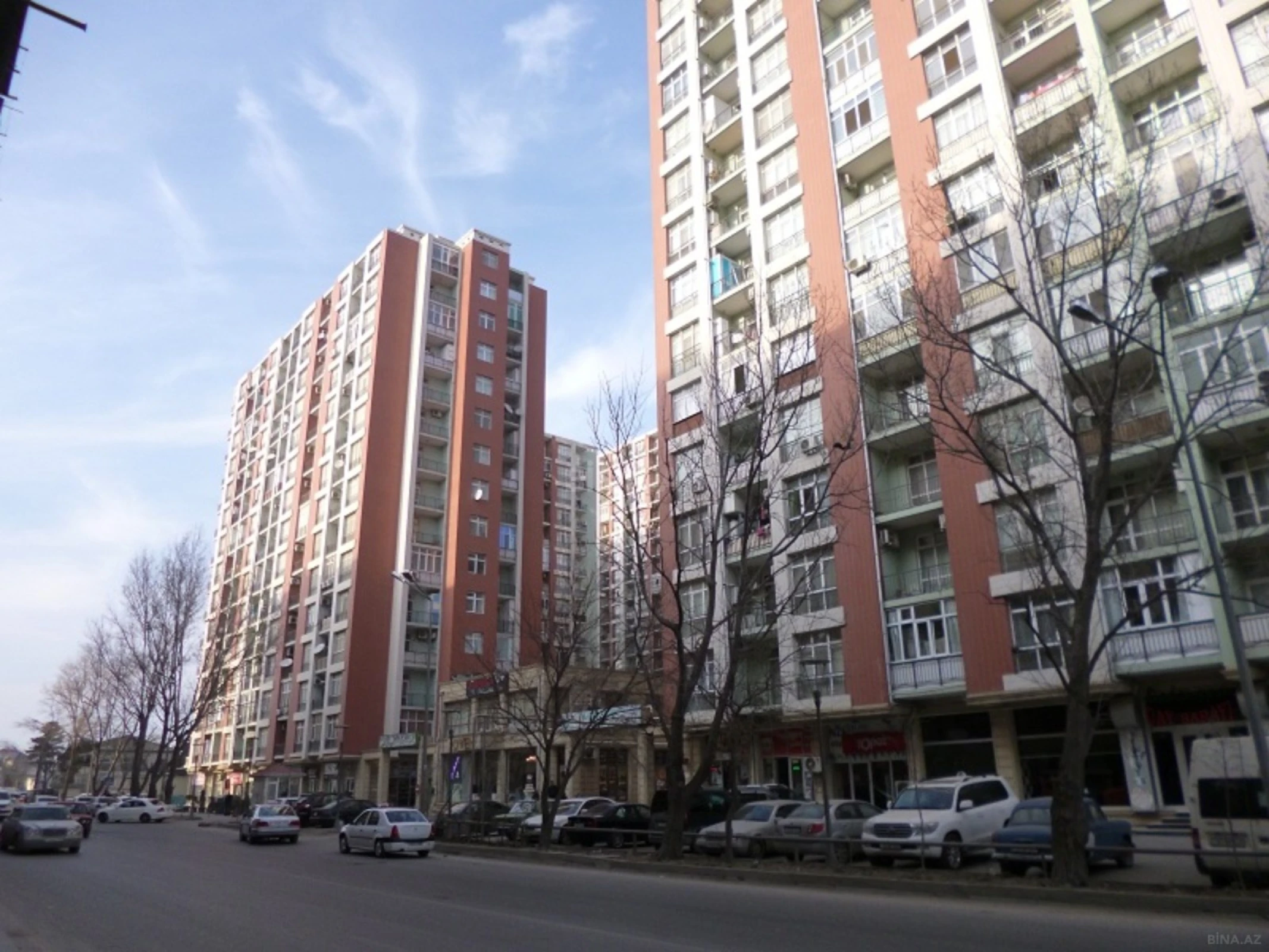 Satılır 3 otaqlı mənzil 116 m²