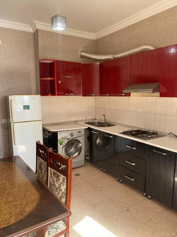 Satılır 2 otaqlı mənzil 88 m²
