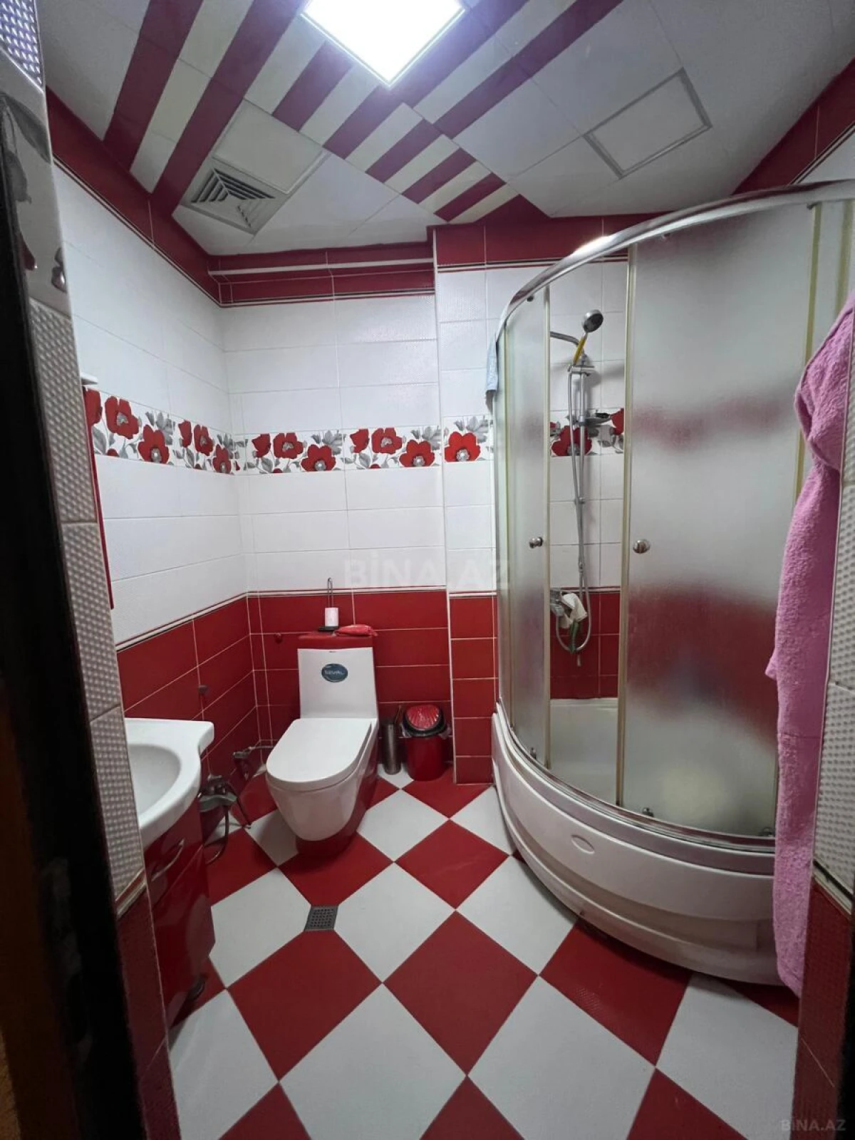 Satılır 3 otaqlı mənzil 105 m²