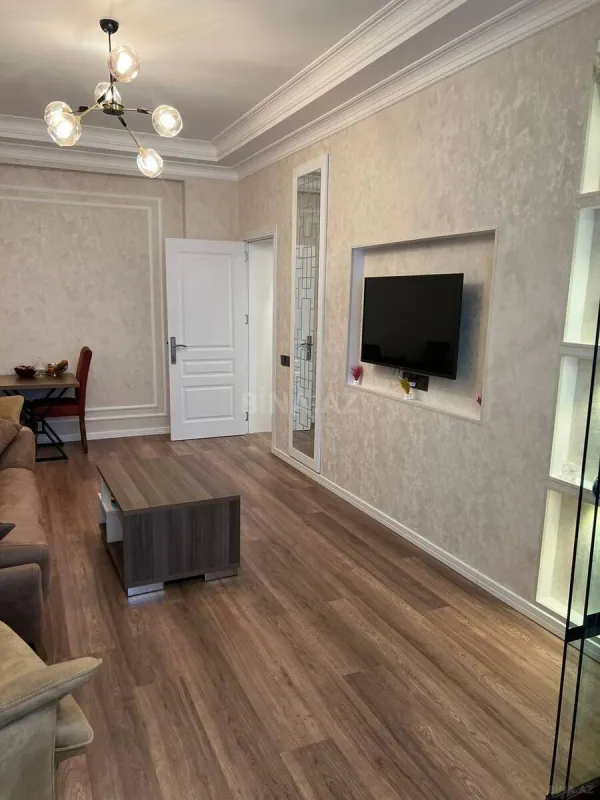 Kirayə verilir 3 otaqlı mənzil 100 m²