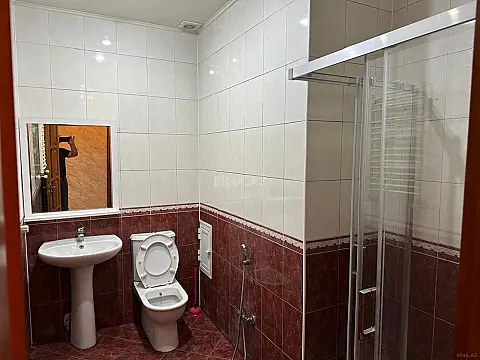 Kirayə verilir 2 otaqlı mənzil 65 m²