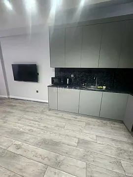Kirayə verilir 2 otaqlı mənzil 85 m²